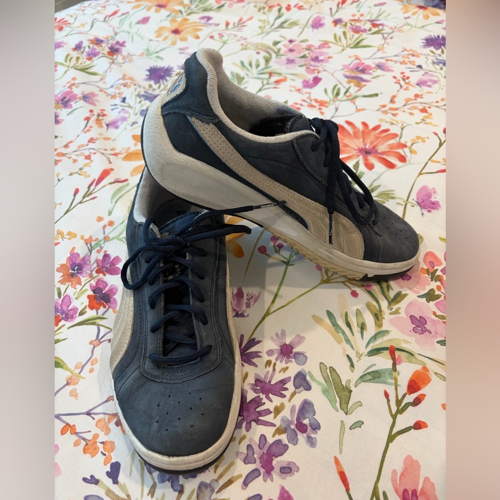 Men’s Puma’s sneakers
